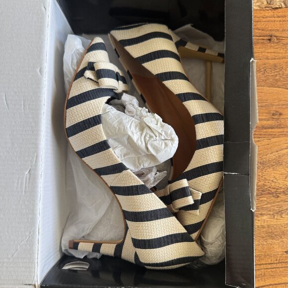 J. Crew Isabelle Printed Bow Pumps, Black and White, Size 6.5 - Picture 2 of 7